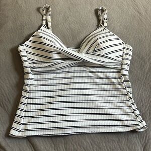 Freshwater White Black Striped Tankini Top Size XXL fully lined cups